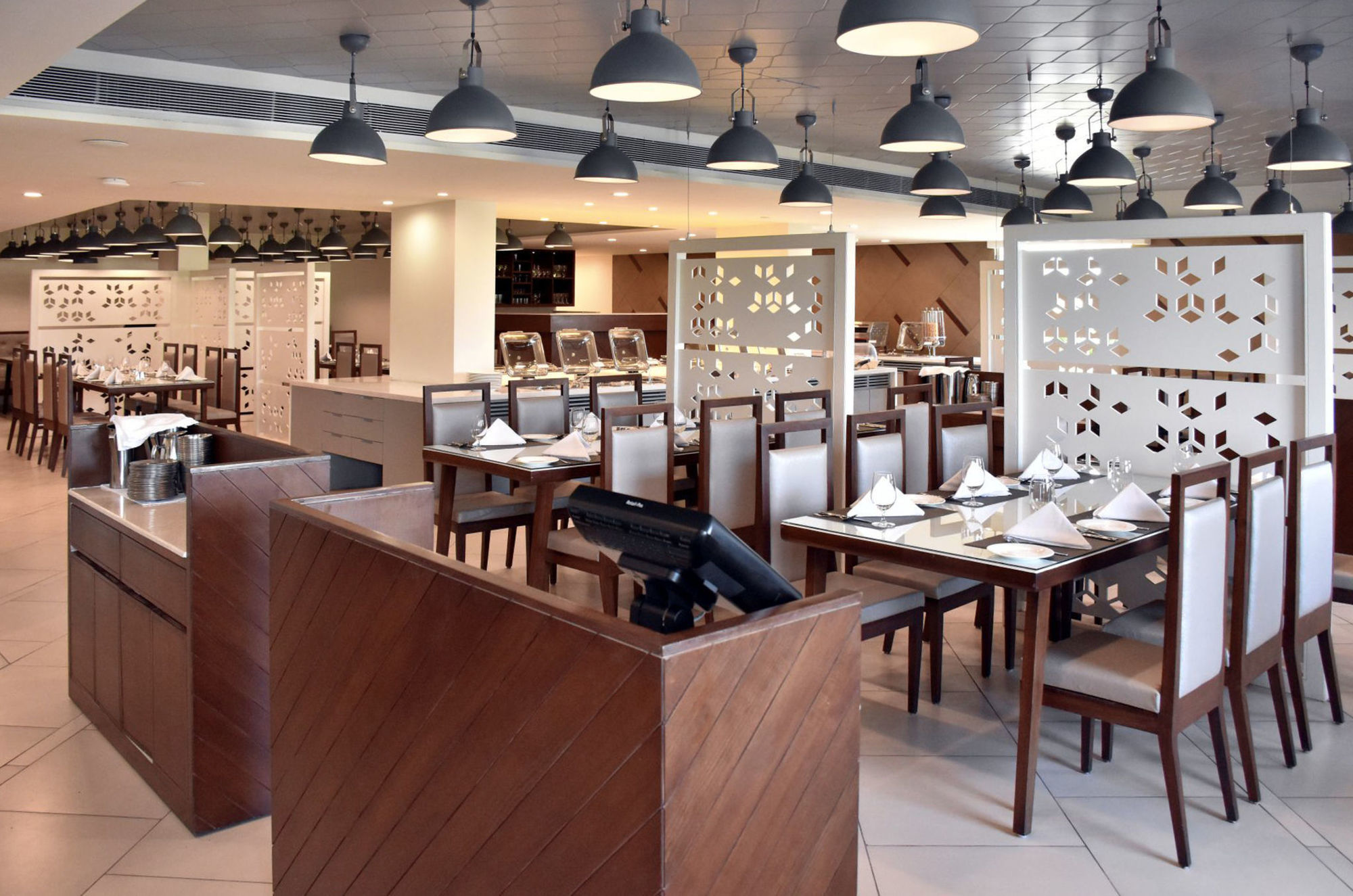 Comfort Inn Donil Vadodara Restaurant photo