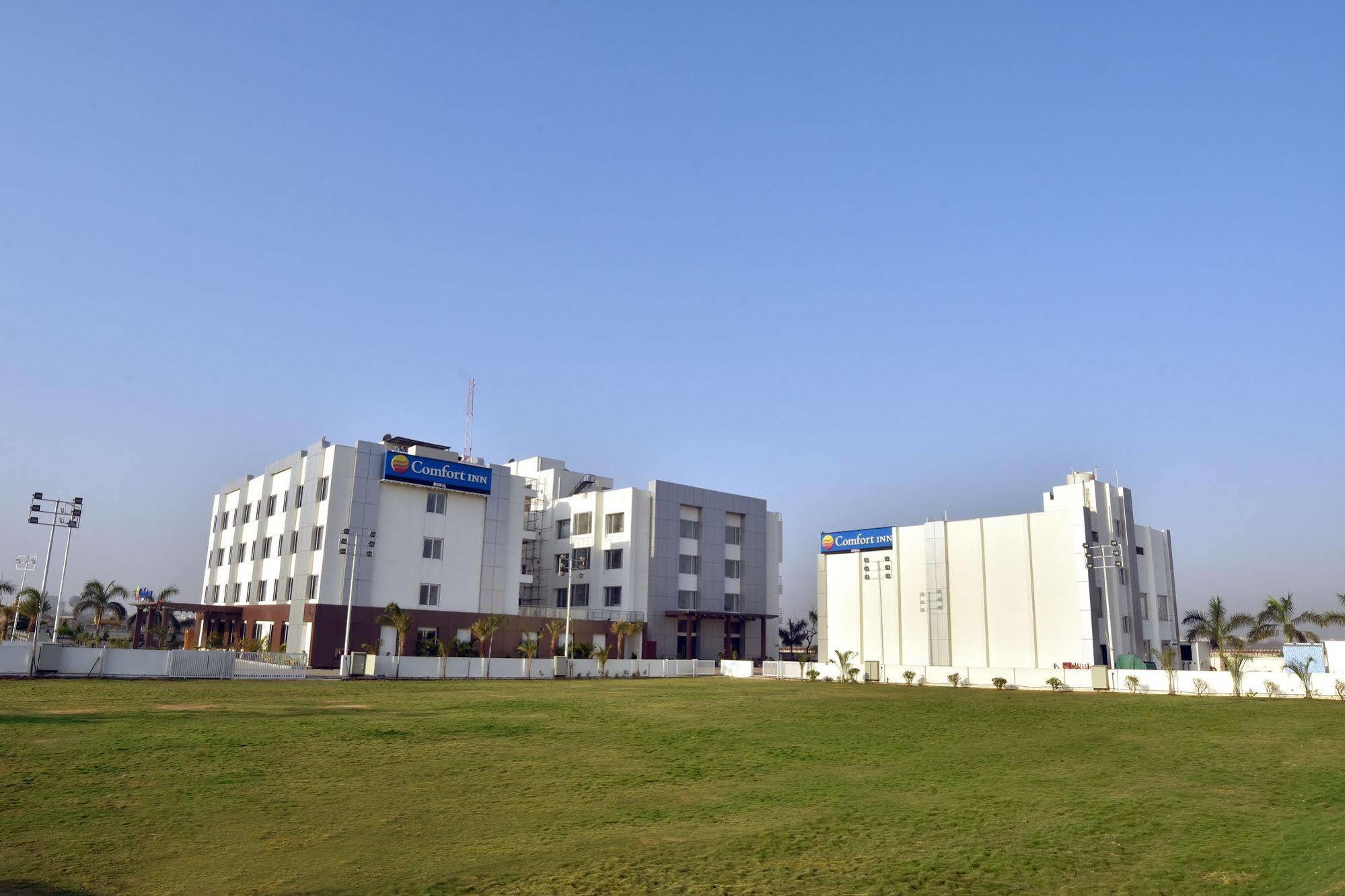 Comfort Inn Donil Vadodara Exterior photo